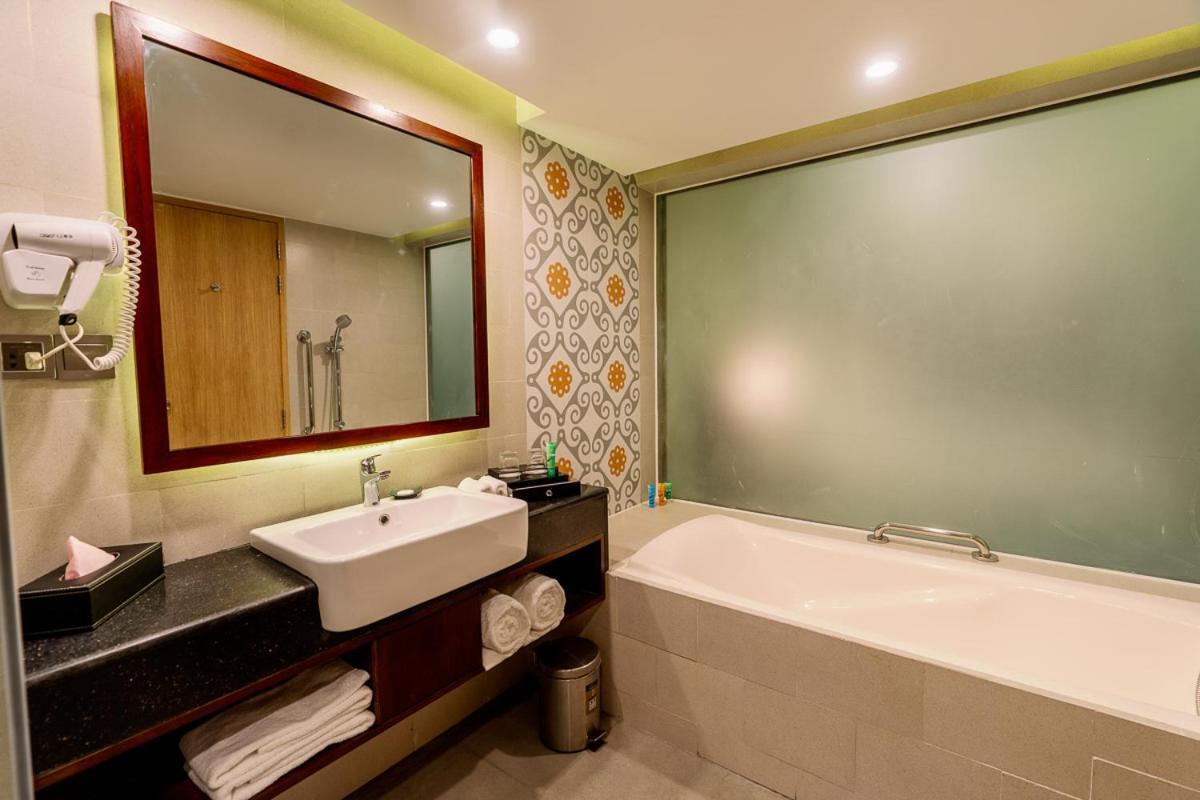 Best Western Heritage Cox's Bazar Ngoại thất bức ảnh